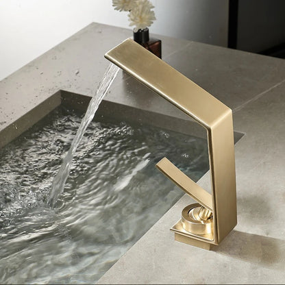 Luxo contemporâneo escovado ouro bacia de água quente & fria torneiras misturadoras pia do banheiro cachoeira bico mistura lavatório metal torneiras