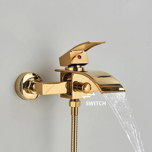 Ouro preto torneira da banheira cachoeira torneira do chuveiro fixado na parede misturador de água quente e fria para banheiro cromo banho chuveiro conjunto sistema